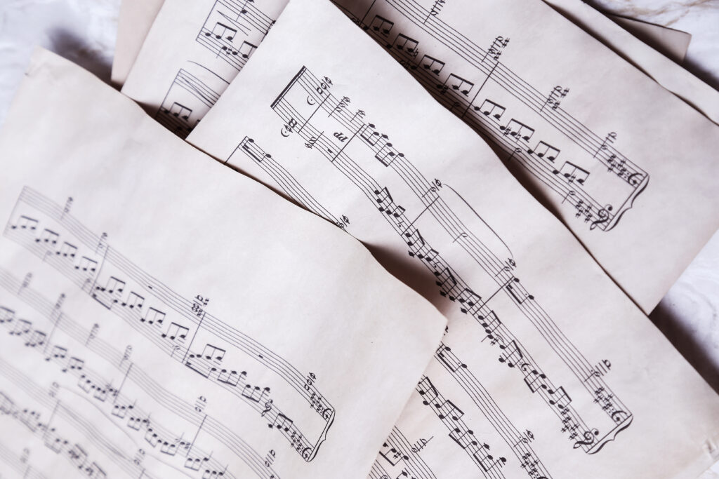 Databáza notového materiálu pre dychové kvinteto, dychovú hudbu, malú partiu alebo BIG BAND old music notes 1024x683 - Databáza notového materiálu pre dychové kvinteto, dychovú hudbu, malú partiu alebo BIG BAND
